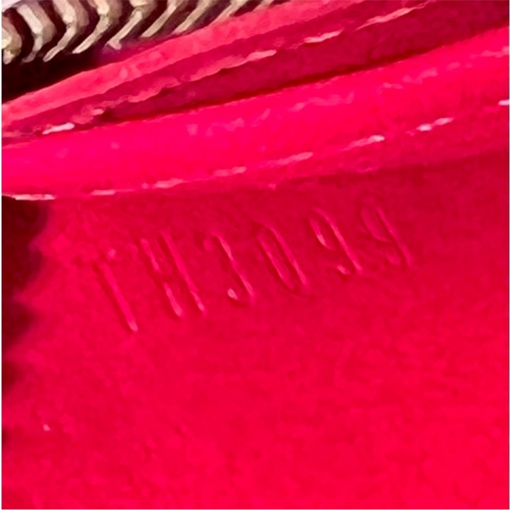 Louis Vuitton Vernis Cherry Red Zipper
Coin Purse - Picture 7 of 8